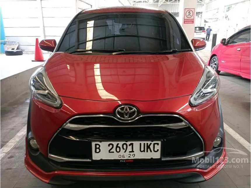 Jual Mobil Toyota Sienta 2018 Q 1.5 di DKI Jakarta Automatic MPV Orange Rp 180.000.000