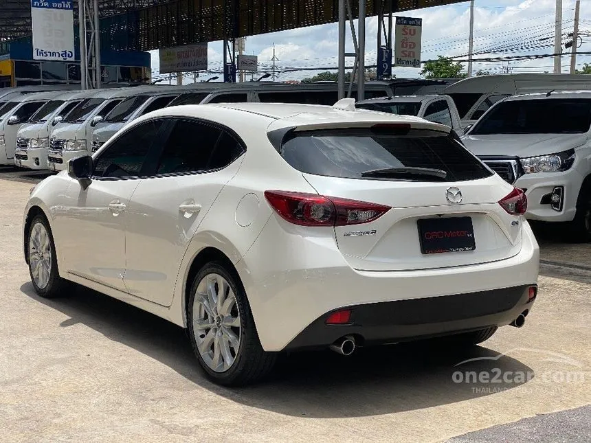 2016 Mazda 3 S Sports Hatchback