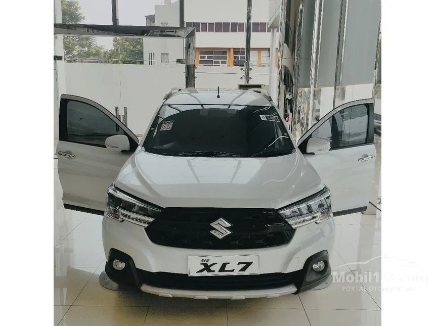 Jual Mobil Suzuki XL7 2024 BETA Hybrid 1.5 di Banten Automatic Wagon Putih Rp 234.400.000