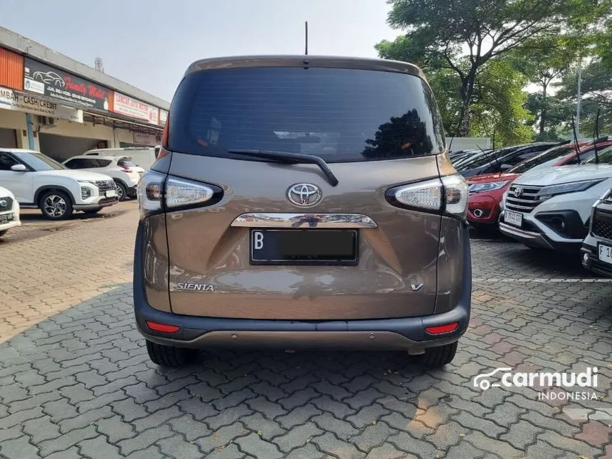 2019 Toyota Sienta V MPV