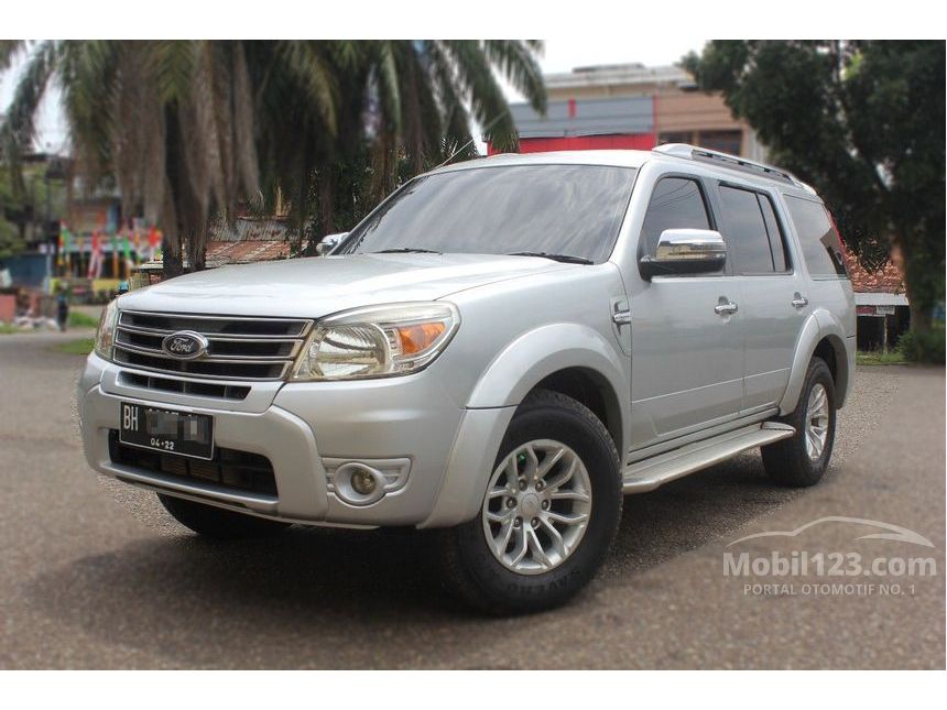 2012 Ford Everest 10-S SUV