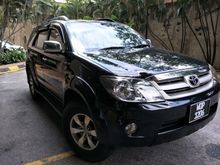 2007 Toyota Fortuner 2.7 V SUV- 7 seater