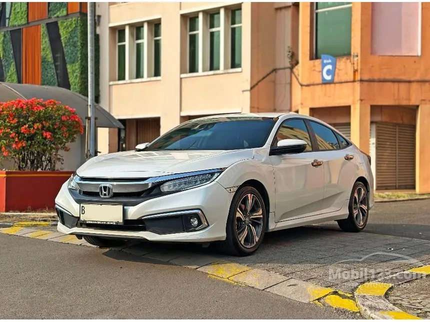 2019 Honda Civic ES Sedan