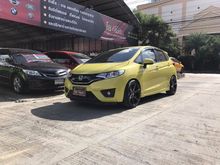 2015 Honda Jazz 1.5 (ปี 14-18) SV Hatchback AT