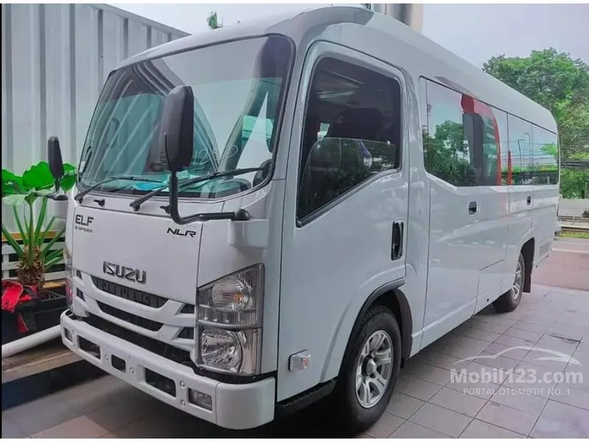 Jual Mobil Isuzu Elf 2023 NRL 55 BLX 3.0 di DKI Jakarta Manual Minibus Putih Rp 485.000.000