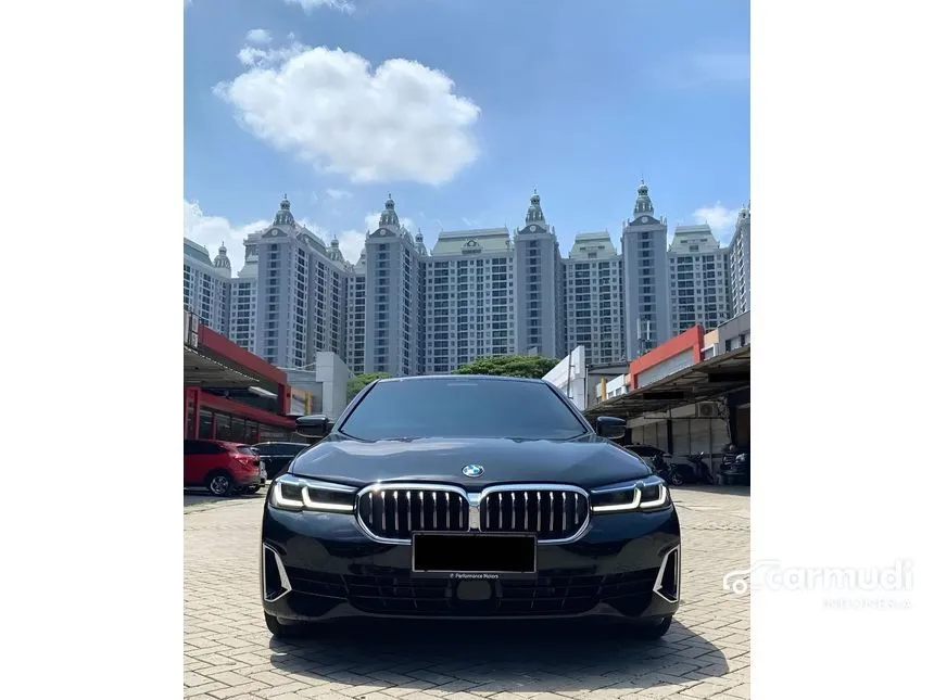 2023 BMW 530i Opulence Sedan