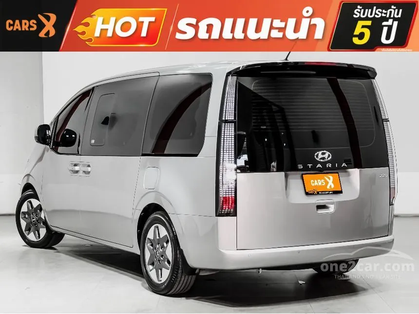 2024 Hyundai Staria SEL Van