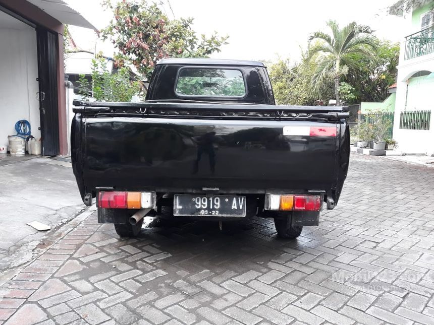 Jual Mobil Isuzu Pickup 2012 Flat Deck 2.5 di Jawa Timur Manual Pick-up 