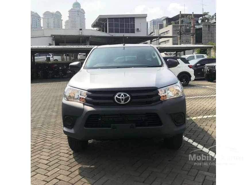 Jual Mobil Toyota Hilux 2024 Single Cab 2.4 di DKI Jakarta Manual Pick