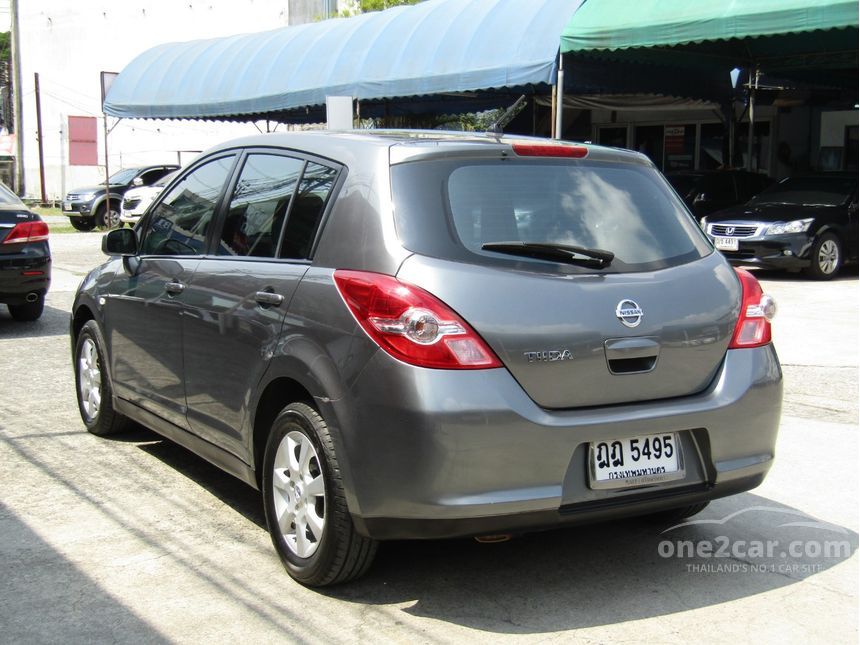 Nissan tiida 2009