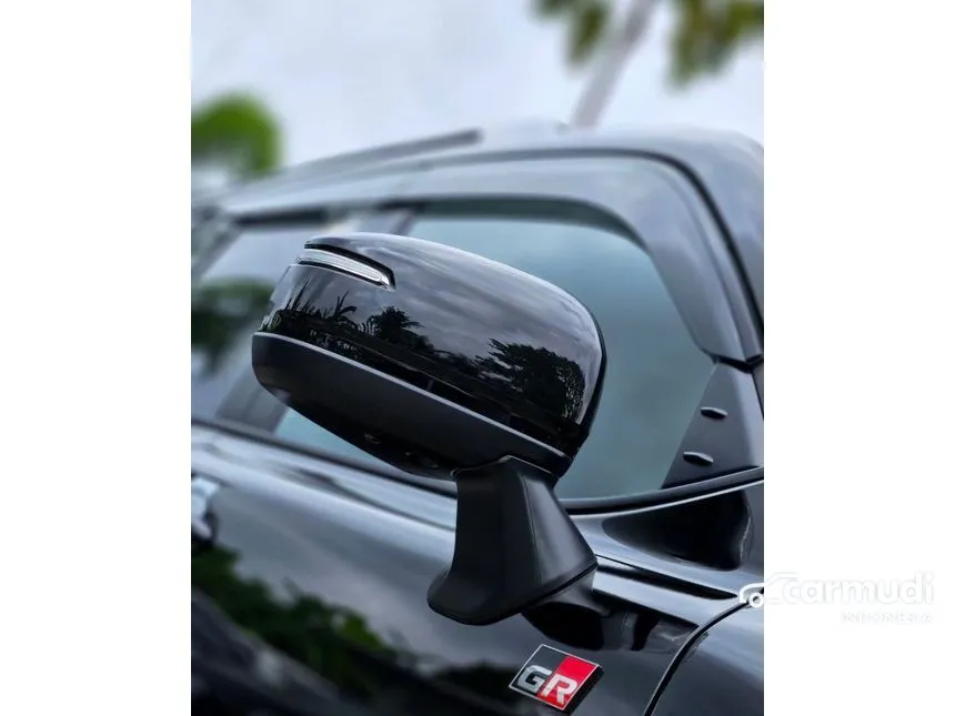 2026 Toyota Land Cruiser 300 VX-R SUV