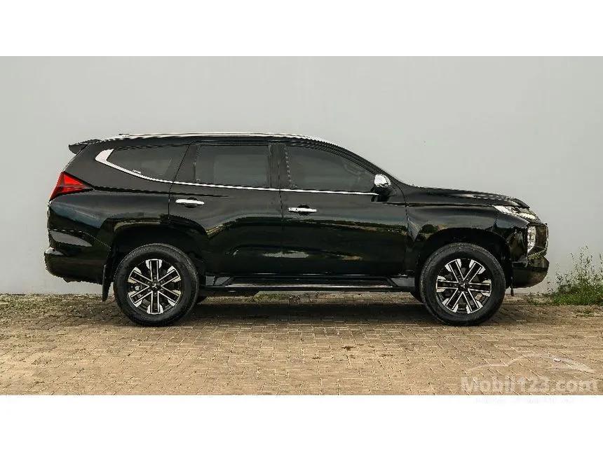 2022 Mitsubishi Pajero Sport Dakar 4x2 SUV