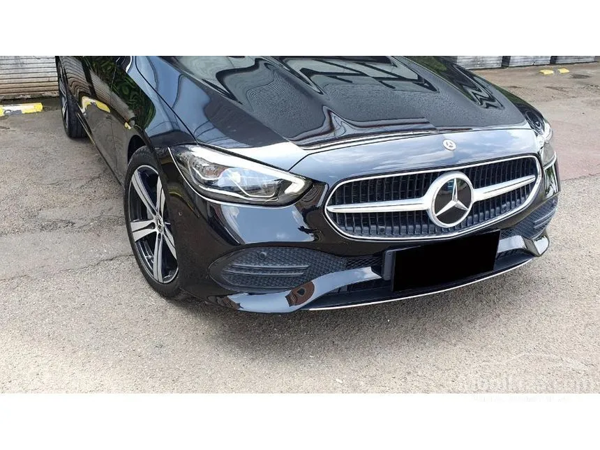 2024 Mercedes-Benz C200 Avantgarde Line Sedan
