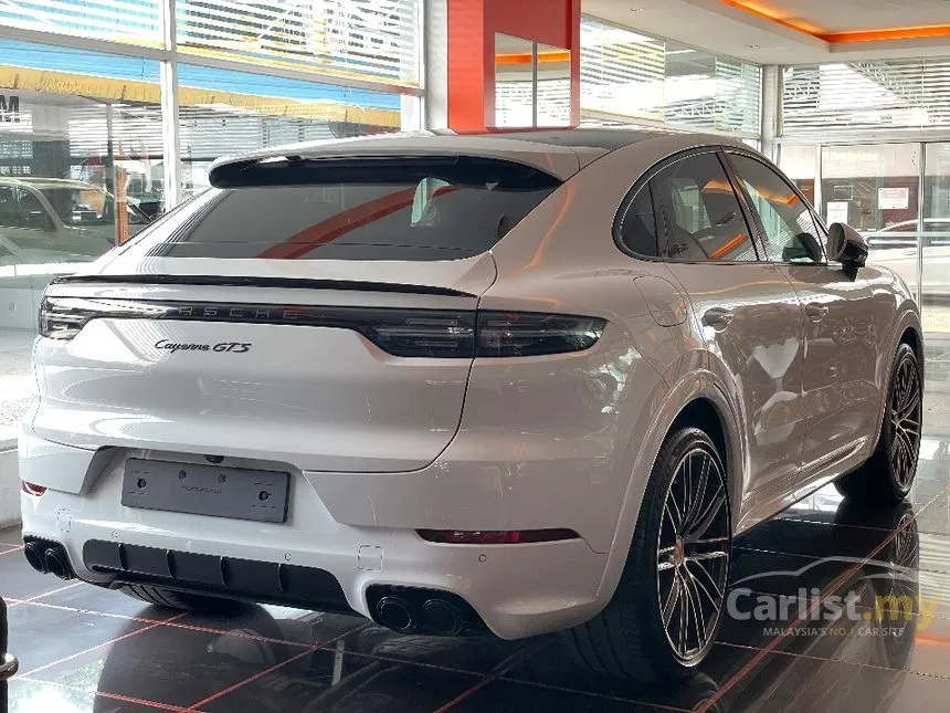 2022 Porsche Cayenne GTS Coupe