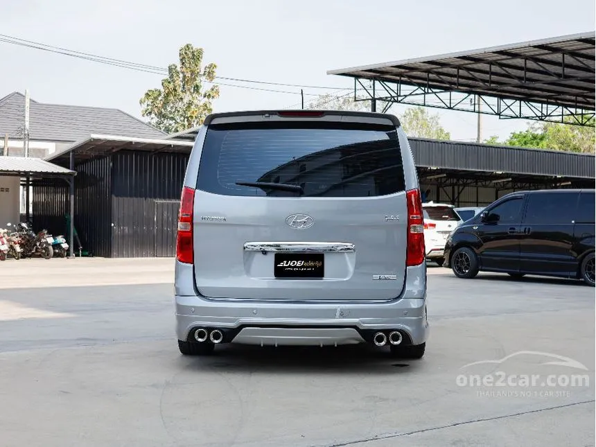 2016 Hyundai H-1 Deluxe Van