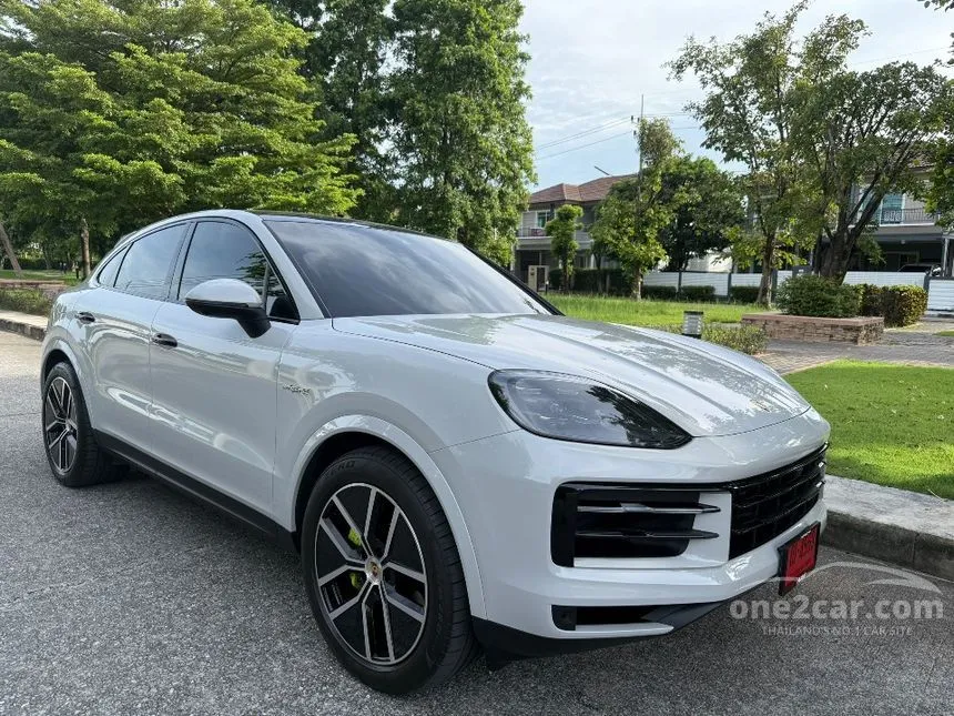 2024 Porsche CAYENNE S Coupe SUV
