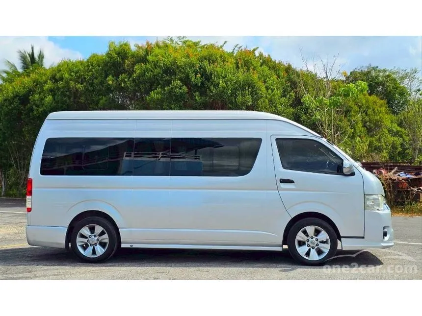 2015 Toyota HIACE D4D Van