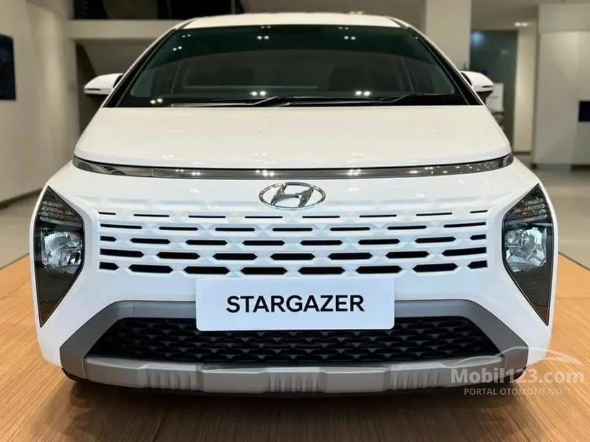 Jual Mobil Hyundai Stargazer 2023 Trend 1.5 di DKI Jakarta Automatic Wagon Putih Rp 260.000.000
