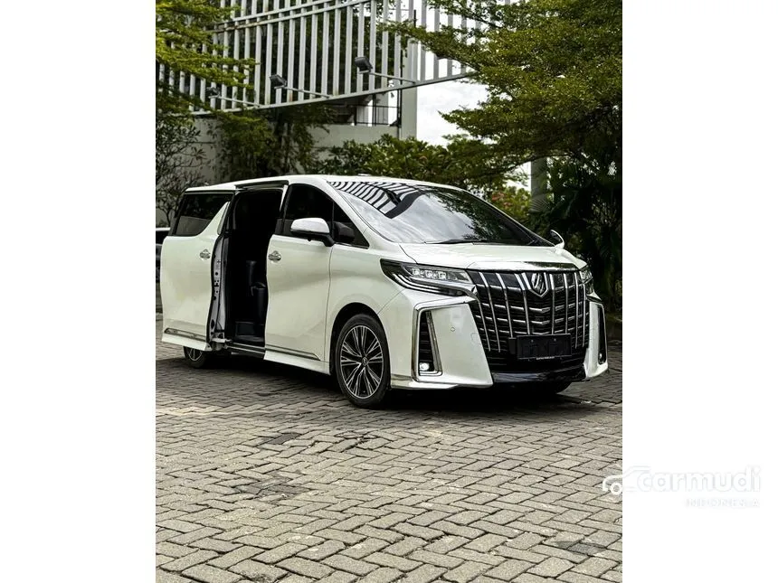 2015 Toyota Alphard SC MPV