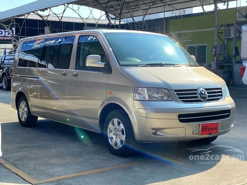 2005 Volkswagen CARAVELLE TDi Van