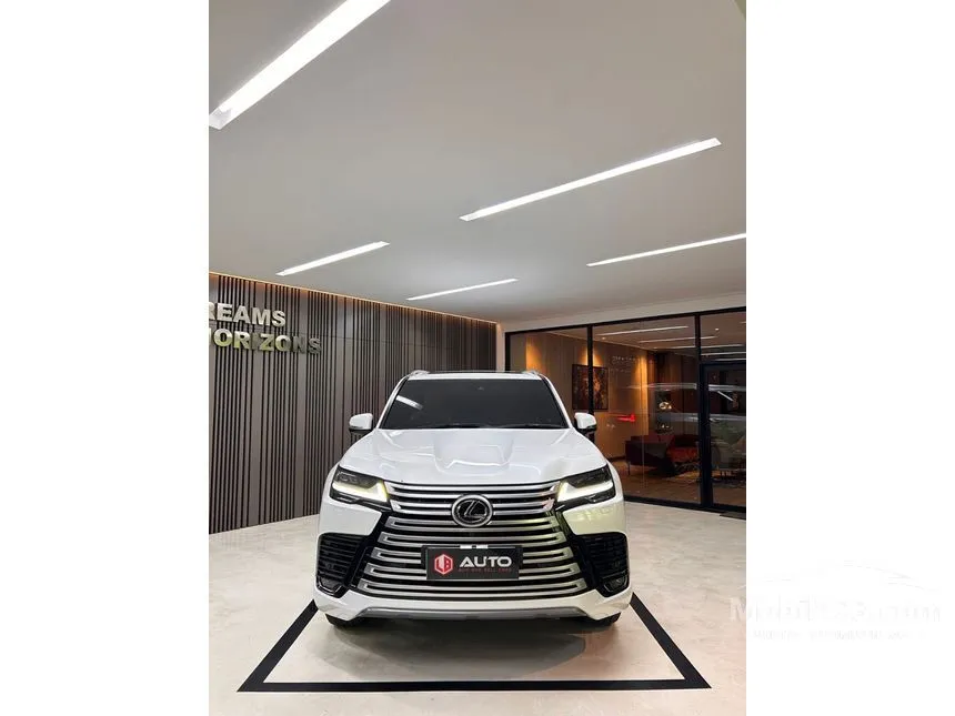 2023 Lexus LX 600 VIP SUV