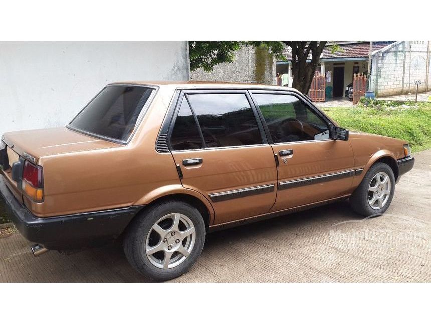 1985 Toyota Corolla E80 Sedan