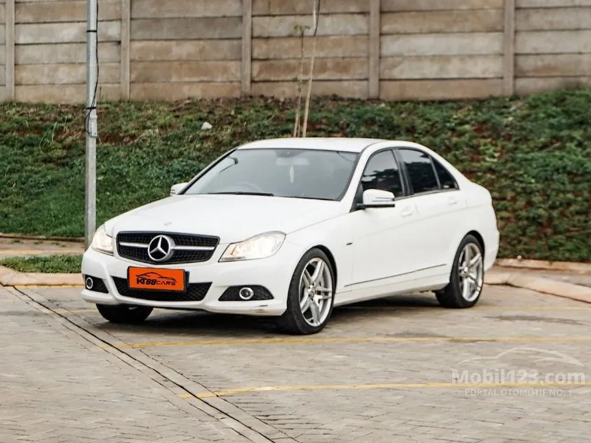 2013 Mercedes-Benz C200 CGI Sedan