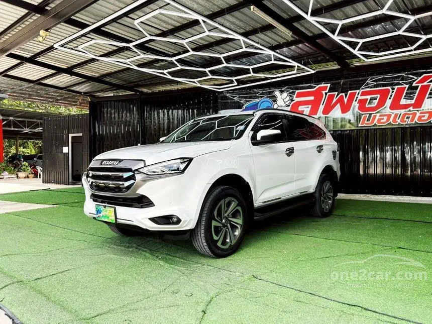 2022 Isuzu MU-X Active SUV