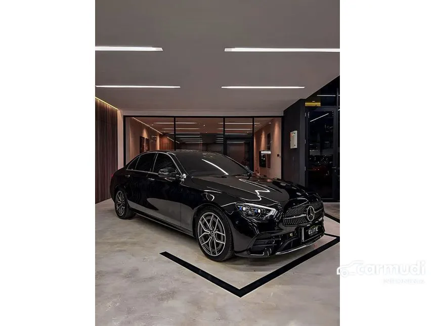 2022 Mercedes-Benz E300 AMG Line Sedan