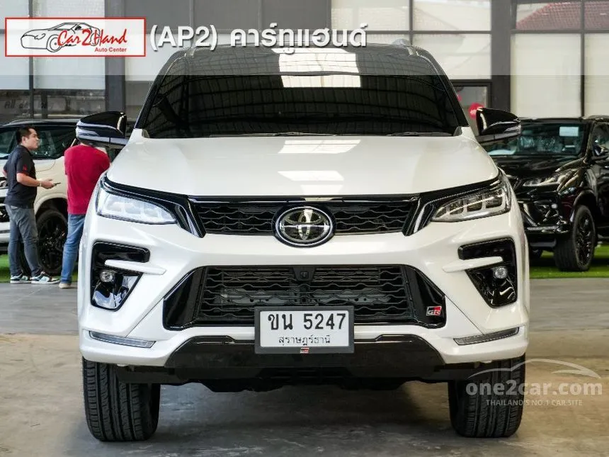 2025 Toyota FORTUNER GR Sport (Black Top) SUV