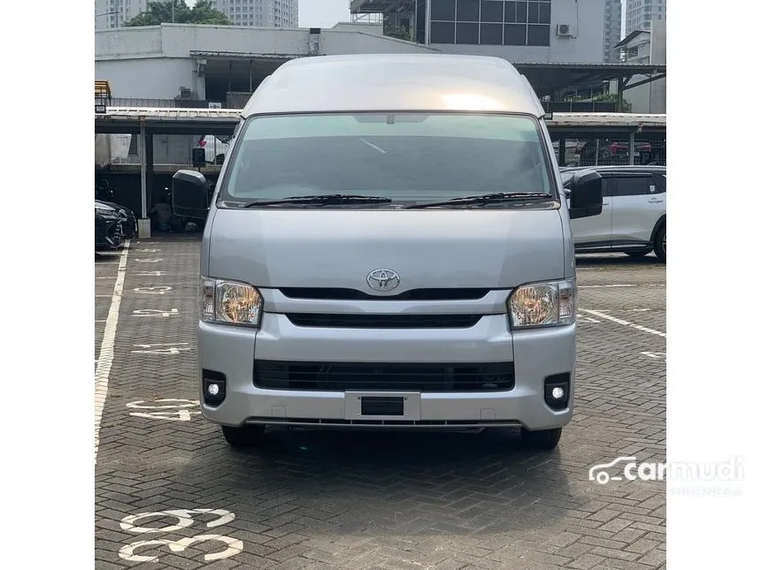 2025 Toyota Hiace Commuter Van