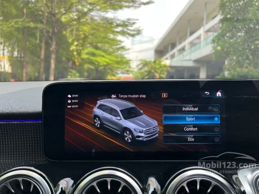 2022 Mercedes-Benz GLB200 Progressive Line SUV