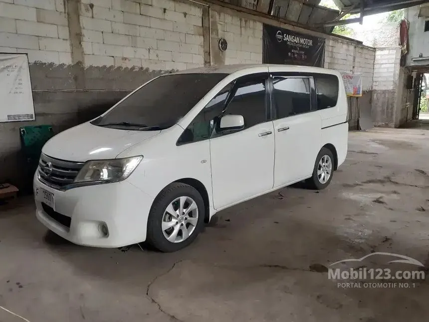 Jual Mobil Nissan Serena 2013 X 2.0 di Jawa Barat Automatic MPV Putih Rp 130.000.000