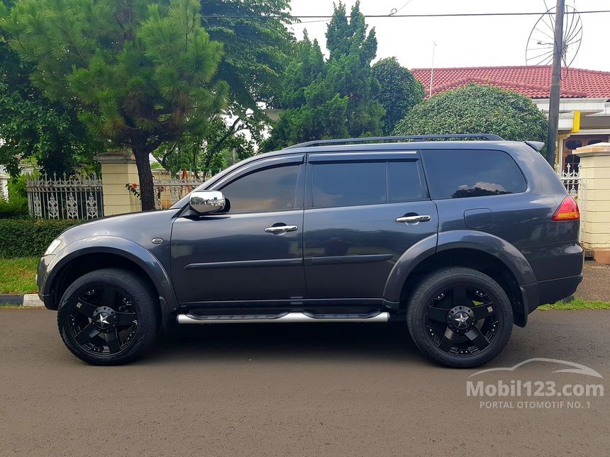 Mitsubishi pajero sport 2011