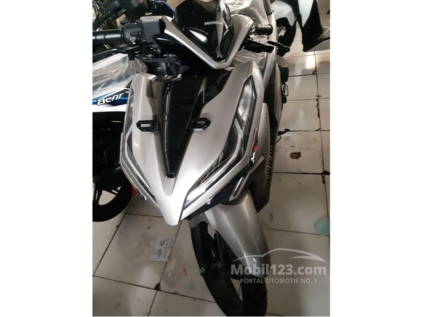  Jual  Motor  Honda Vario  2019 150 0 2 di DKI Jakarta  