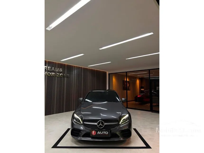 2019 Mercedes-Benz C300 AMG Line Sedan