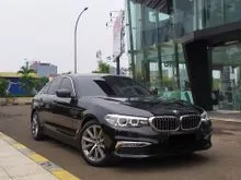 2018 BMW 520i 2.0 Luxury Sedan, Hitam, 520 i