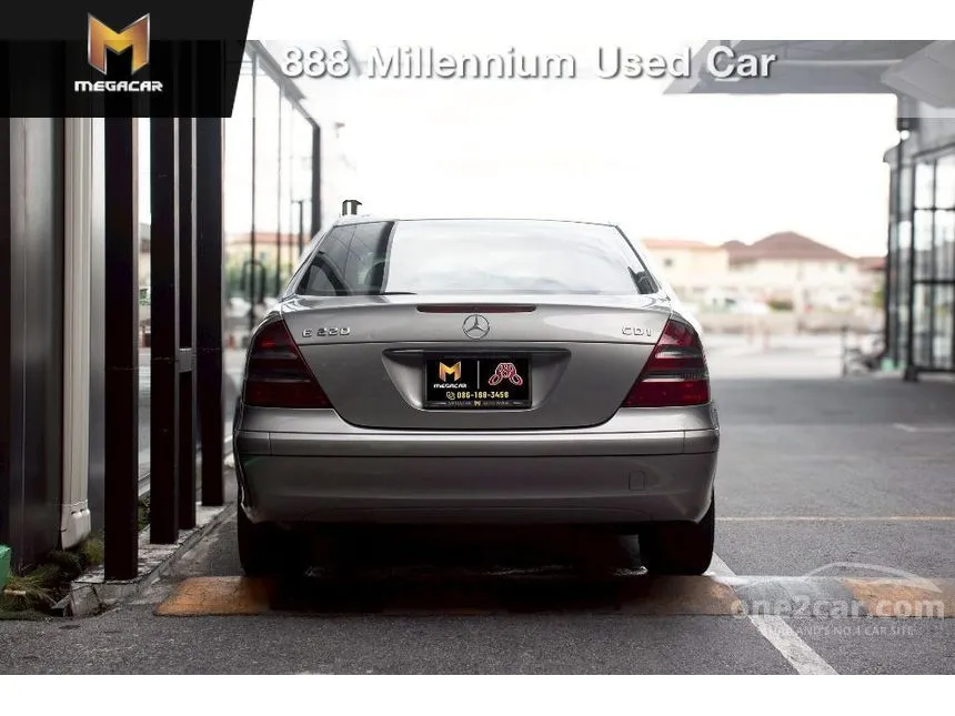 2004 Mercedes-Benz E220 Classic CDI Sedan