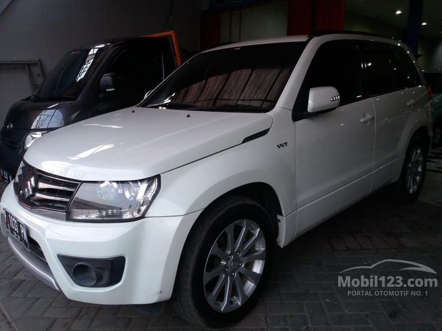 Jual Mobil  Suzuki  Grand  Vitara  2012 2 4 2 4 di Jawa  Timur  