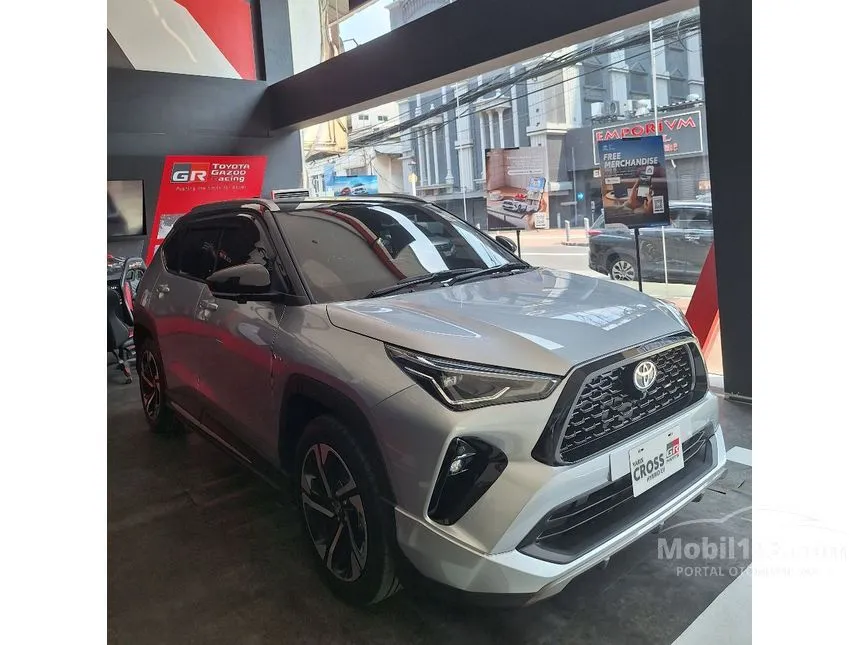 2026 Toyota Yaris Cross S HV (2 Tone) with GR Parts Aero Pkg (Prem clr) SUV
