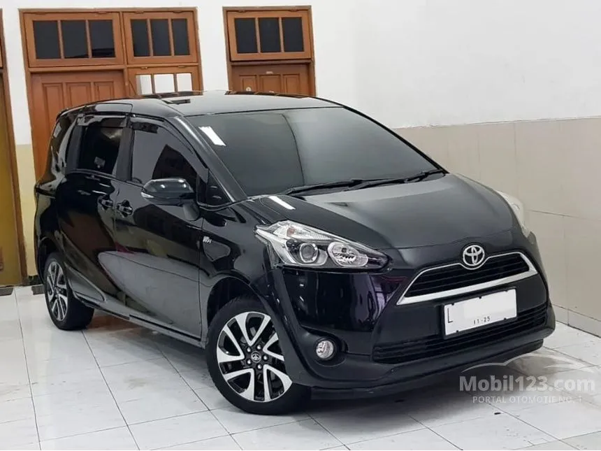 Jual Mobil Toyota Sienta 2018 V 1.5 di Jawa Timur Automatic MPV Hitam Rp 205.000.000