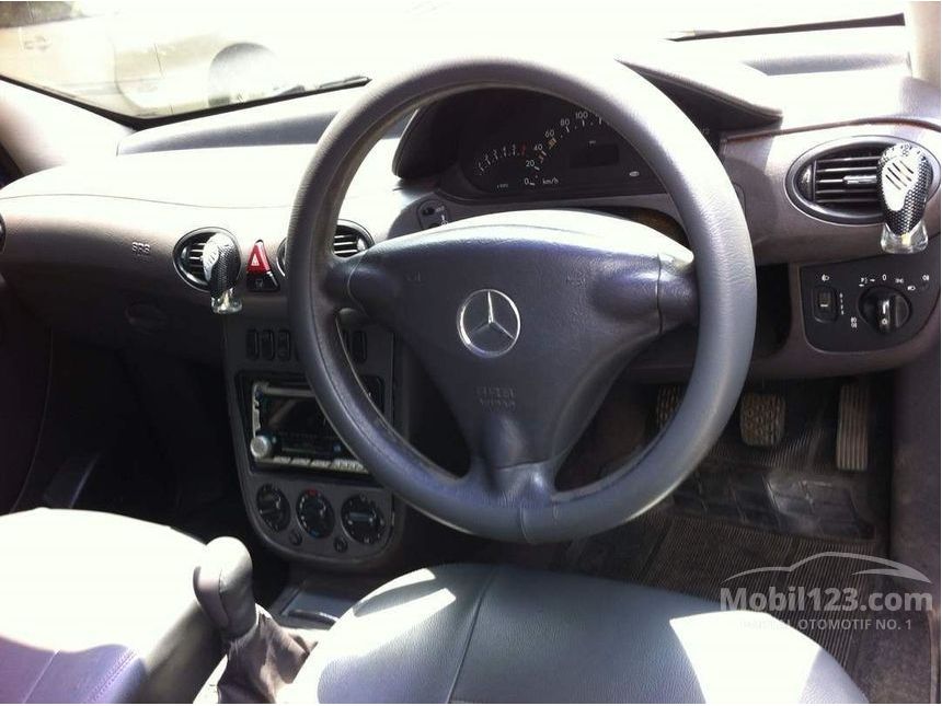 Jual Mobil Mercedes-Benz A140 2002 Classic 1.4 di DKI 