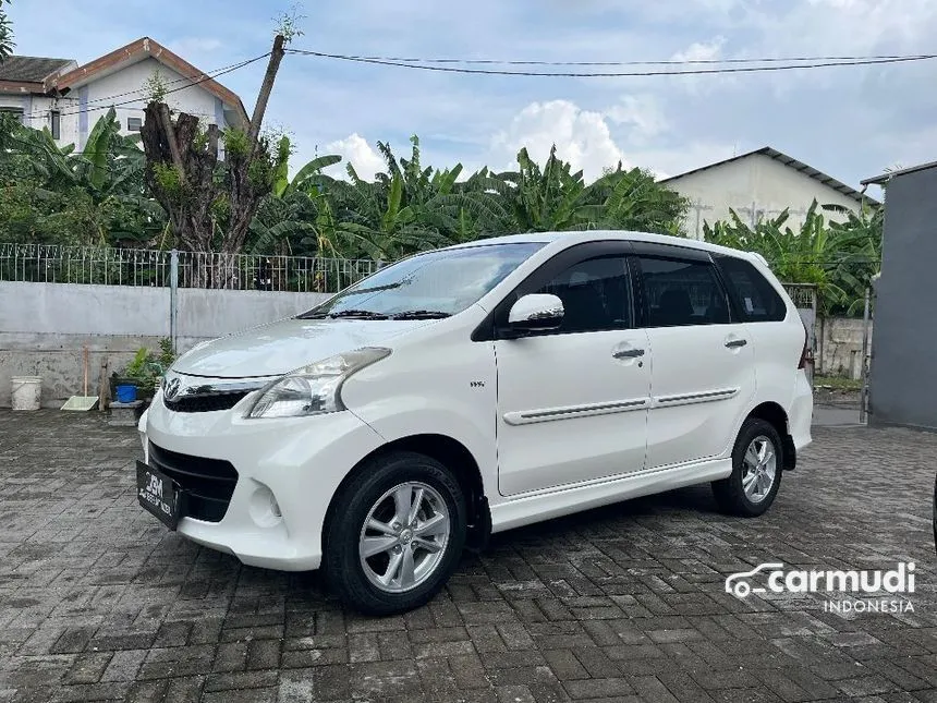 2012 Toyota Avanza Veloz MPV