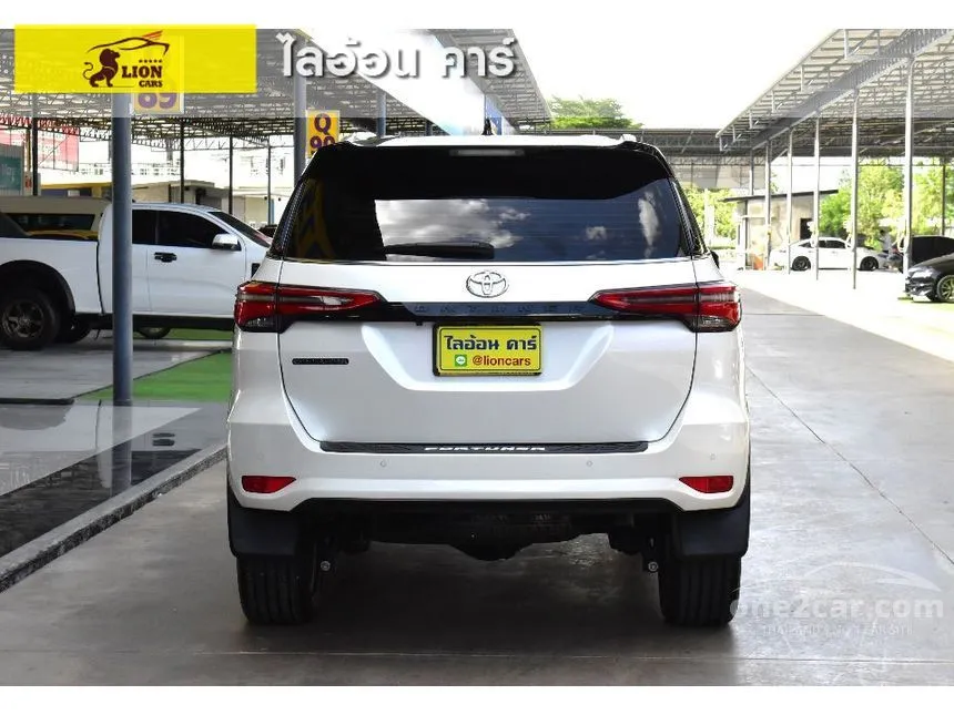 2022 Toyota FORTUNER Commander SUV