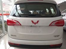 DP 4 jutaan Wuling Cortez 1,8 L Lux+