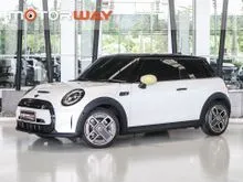 2024 Mini COOPER 0.0 F56 SE 3-Door Hatchback