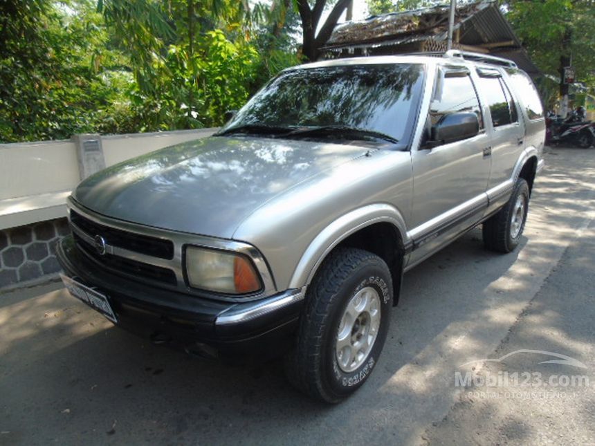 Jual Mobil Opel Blazer 1996 2.2 di Jawa Timur Manual SUV
