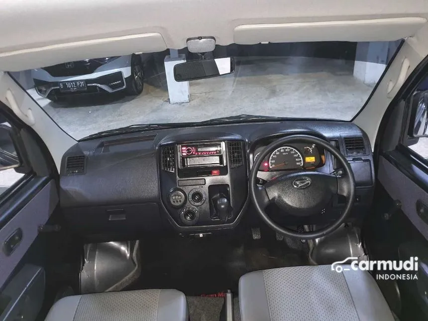 2024 Daihatsu Gran Max Mini Bus D Van