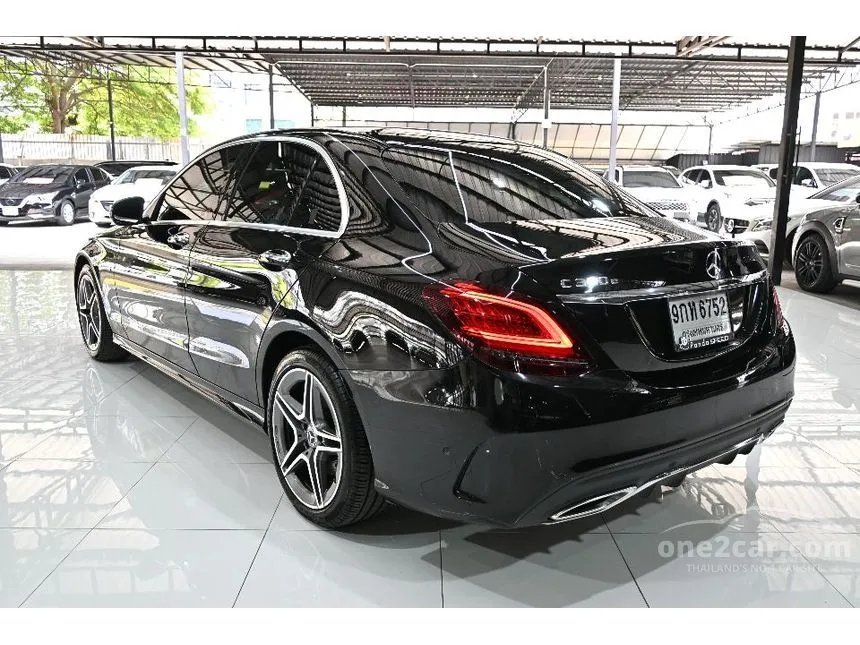 2020 Mercedes-Benz C300 e AMG Dynamic Sedan