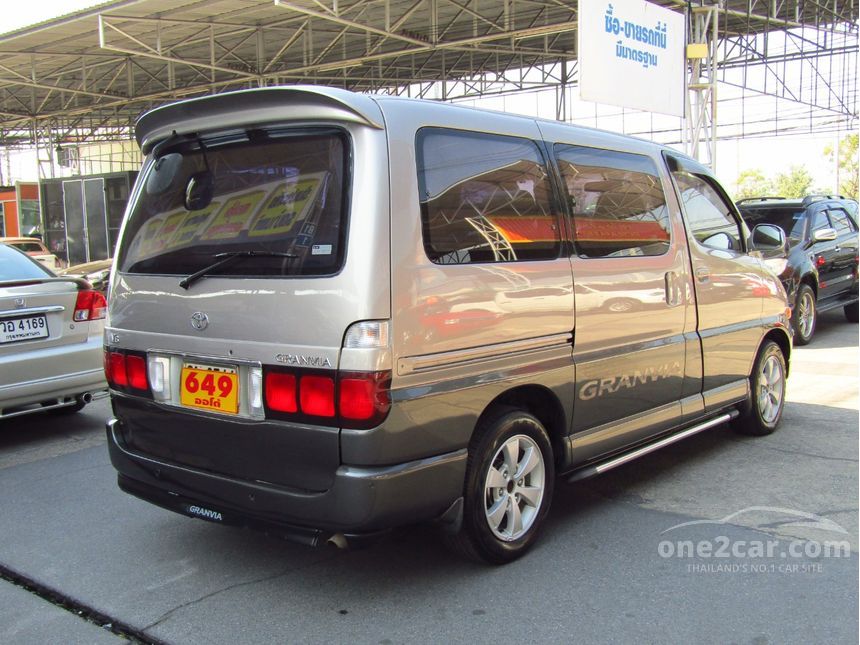 Toyota granvia 1999